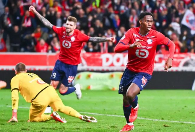 梅斯队遭遇惨败，客场不敌南特队